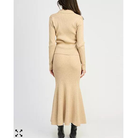 En Saison Beige Gweneth Pull-on Ribbed Trumpet Skirt - Picture 5 of 12